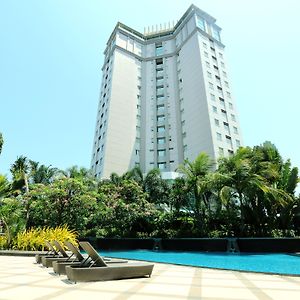 Java Paragon Hotel & Residences